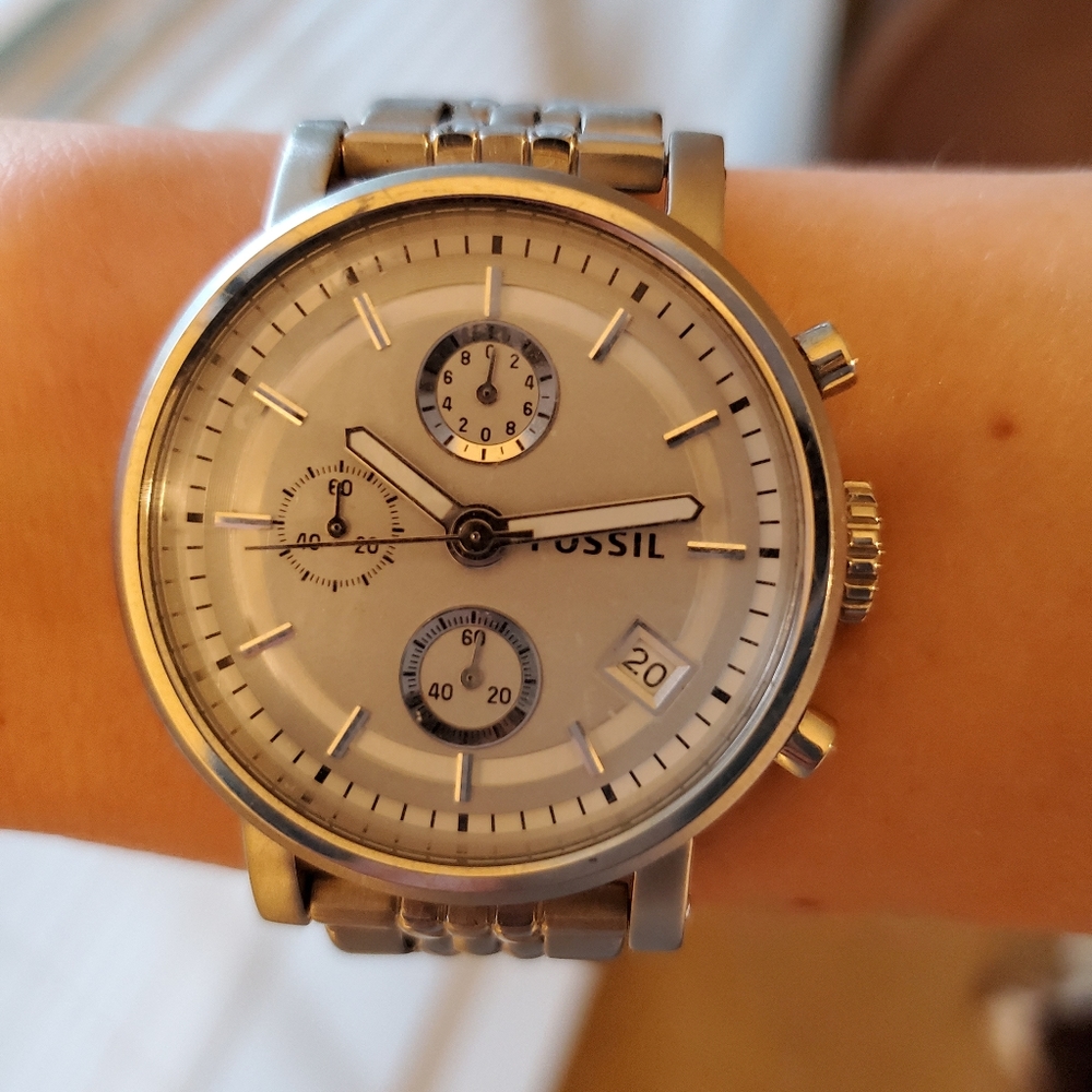 Fossil Women's Chronograph Silver Dial Silver Tone